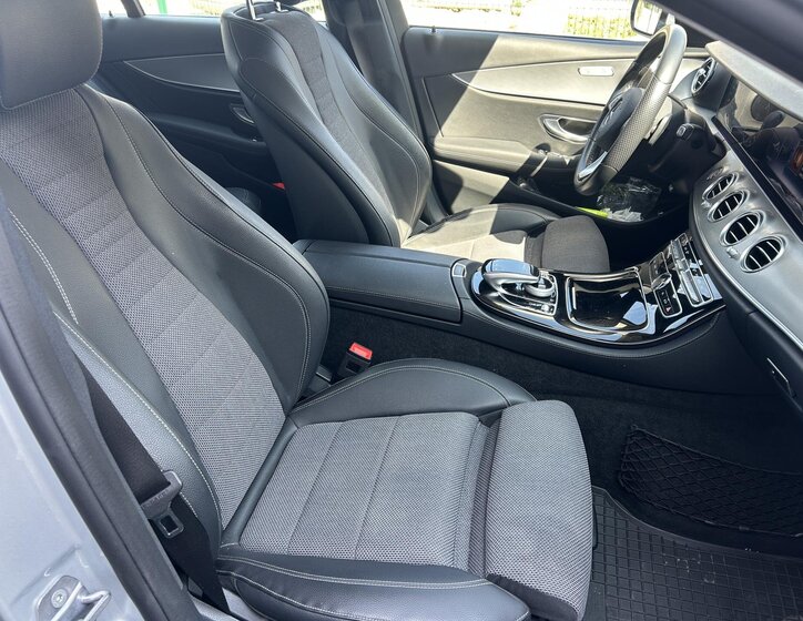 Mercedes-Benz Třídy E Sedan / Limuzína 3,0 l 190 kw