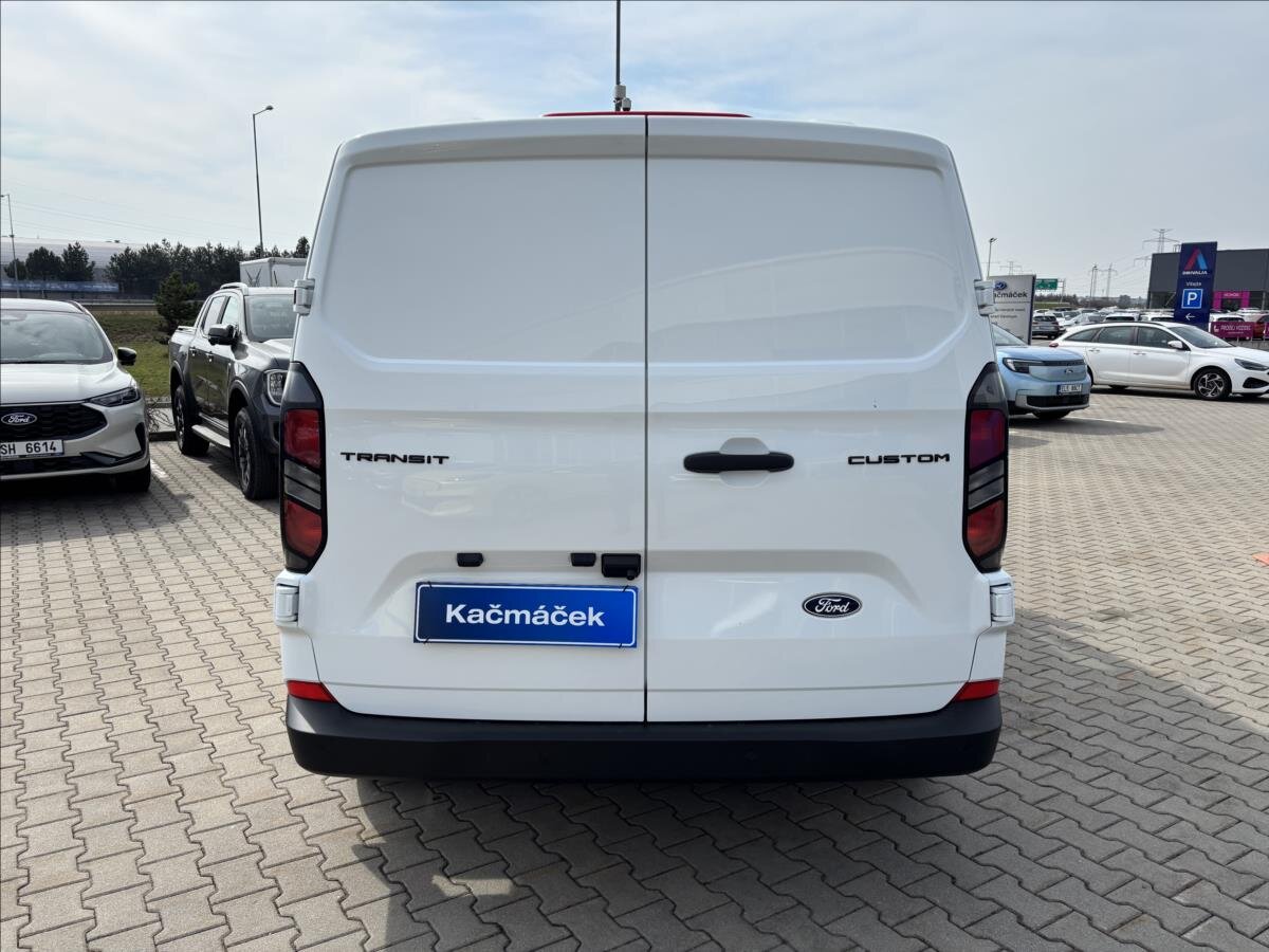 Ford Transit Custom Skříň 2,0 l 100 kw