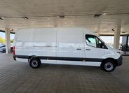 Mercedes-Benz Sprinter 4