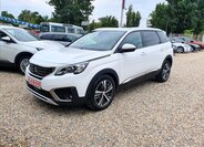 Peugeot 5008 1
