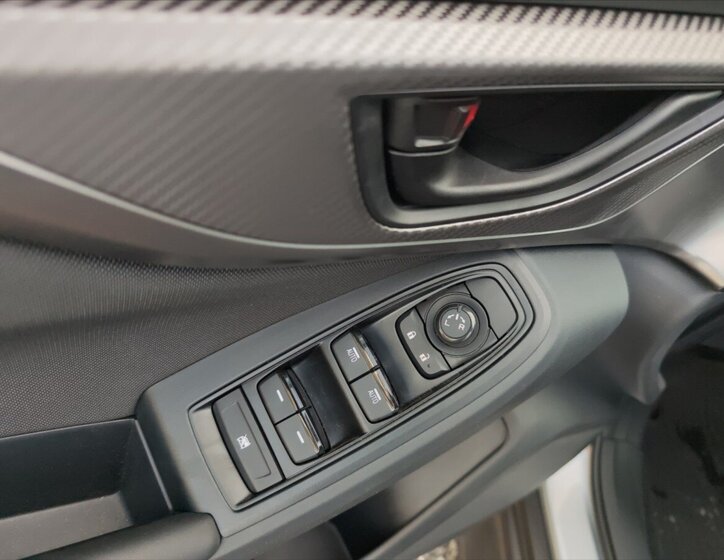 Subaru WRX Sedan / Limuzína 2,4 l 199 kw