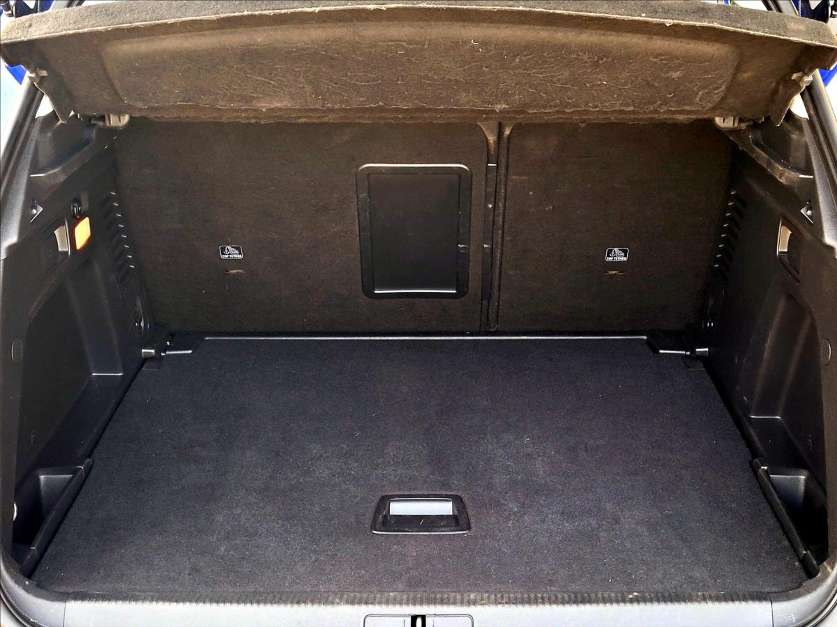 Peugeot 3008 SUV / Terénní 1,5 l 96 kw