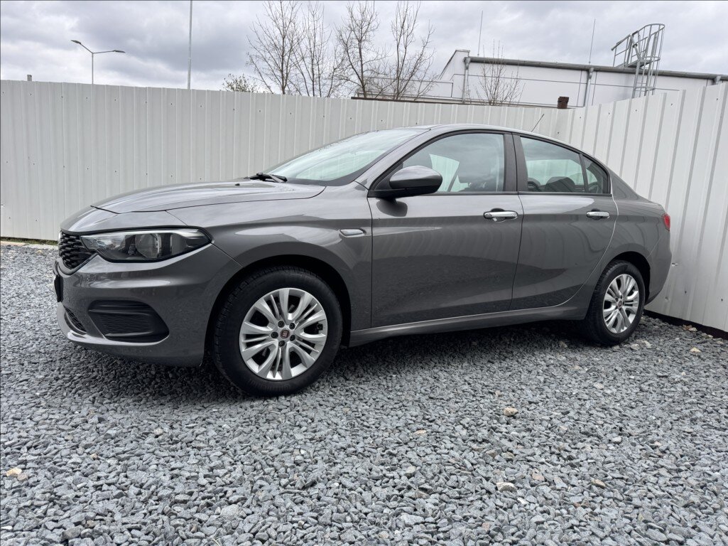 Fiat Tipo Sedan / Limuzína 1,4 l 70 kw