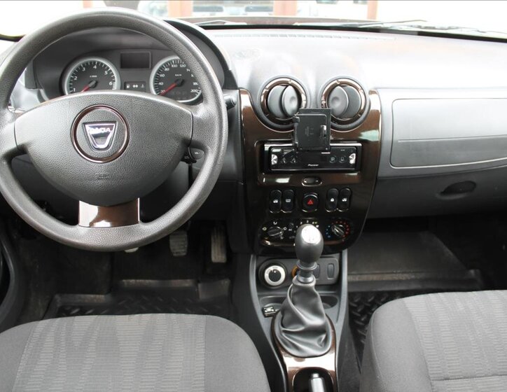 Dacia Duster SUV / Terénní 1,6 l 77 kw