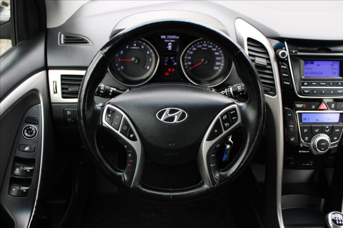 Hyundai i30 Kombi 1,6 l 88 kw