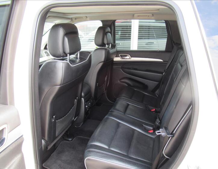 Jeep Grand Cherokee 23