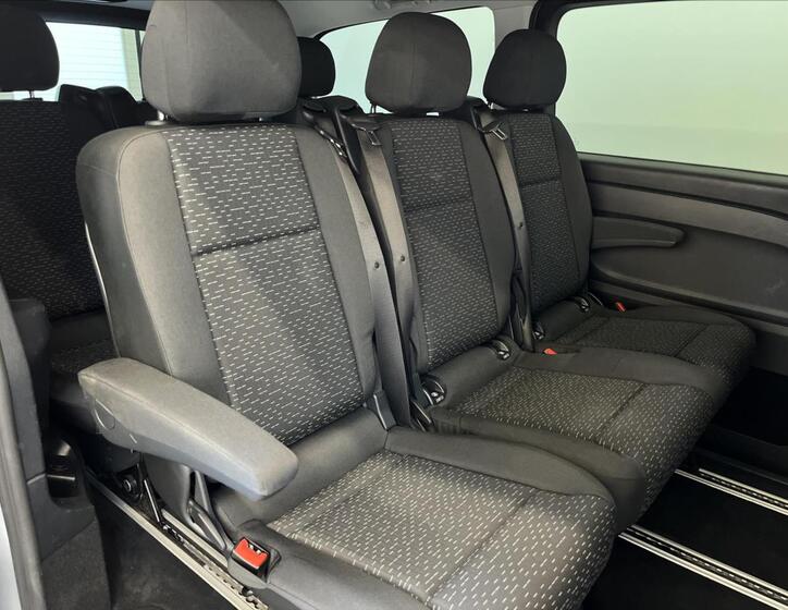 Mercedes-Benz Vito 21