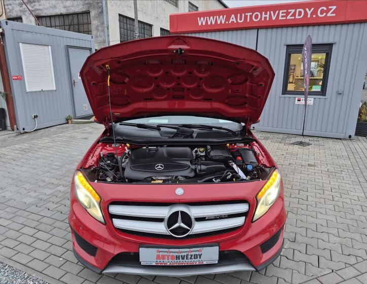 Mercedes-Benz GLA SUV / Terénní 1,6 l 115 kw