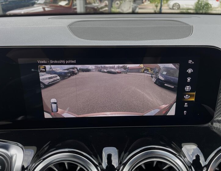 Mercedes-Benz GLB 54