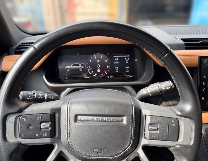 Land Rover Defender SUV / Terénní 3,0 l 294 kw