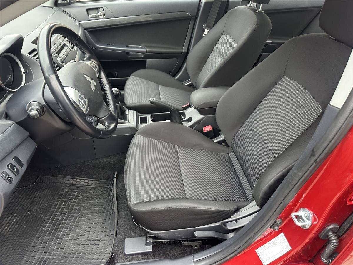 Mitsubishi Lancer Sedan 1,8 l 105 kw