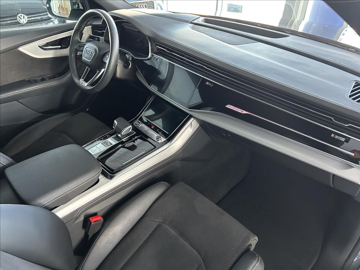 Audi Q8 SUV 3,0 l 250 kw