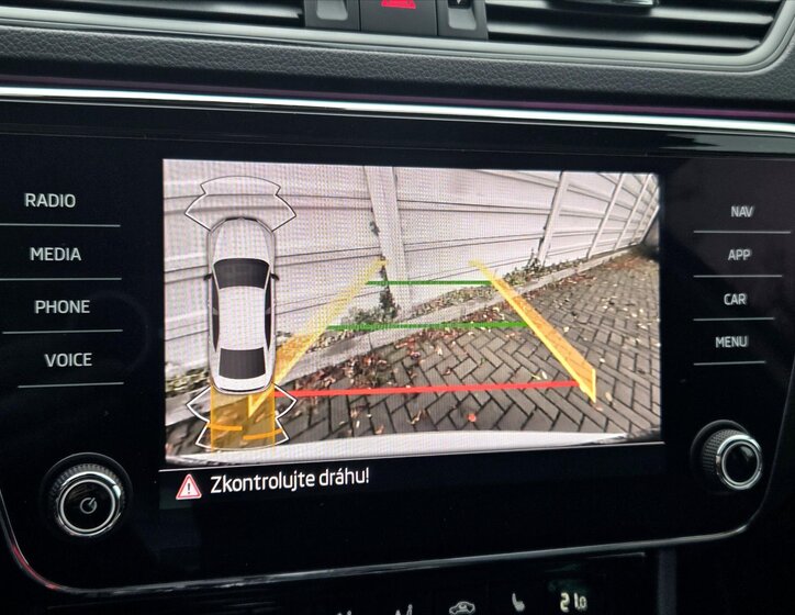 Škoda Superb Liftback 1,5 l 110 kw