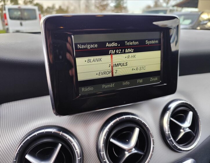 Mercedes-Benz CLA 18