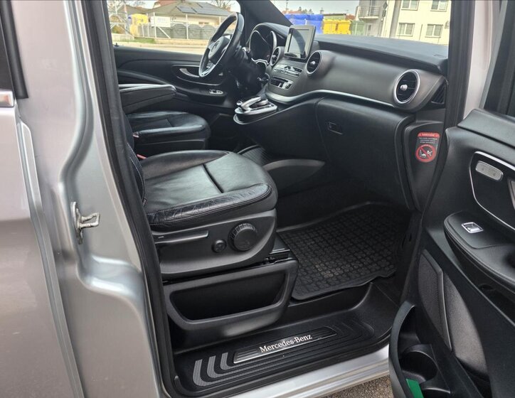 Mercedes-Benz Třídy V Kombi 2,1 l 140 kw