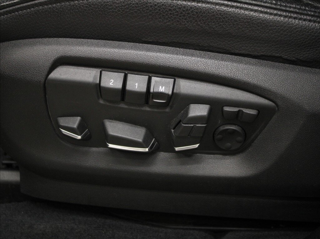 BMW X5 SUV 3,0 l 280 kw