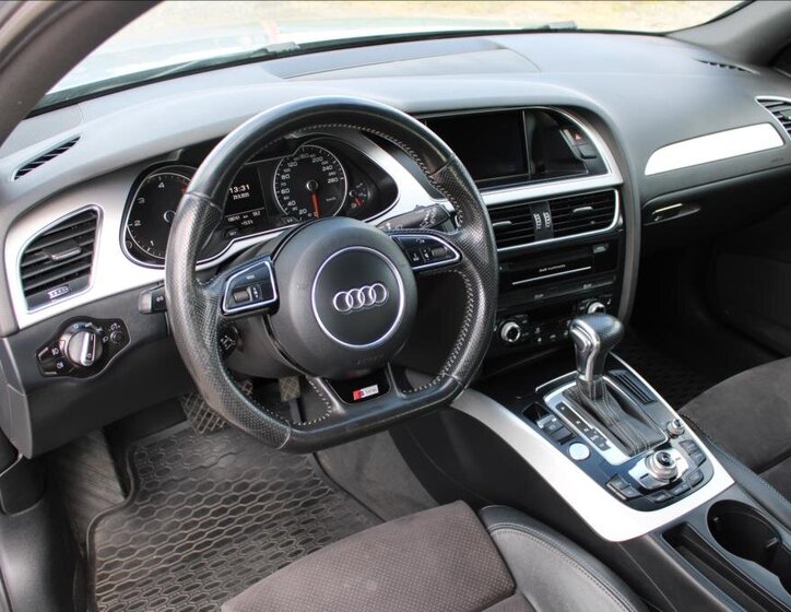 Audi A4 Kombi 2,0 l 130 kw