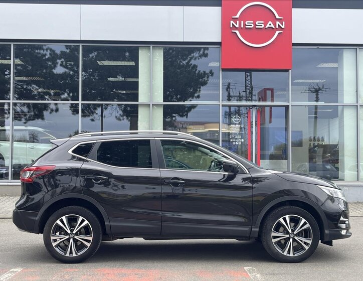 Nissan Qashqai SUV / Terénní 1,3 l 103 kw