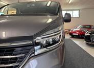 Renault Trafic 8
