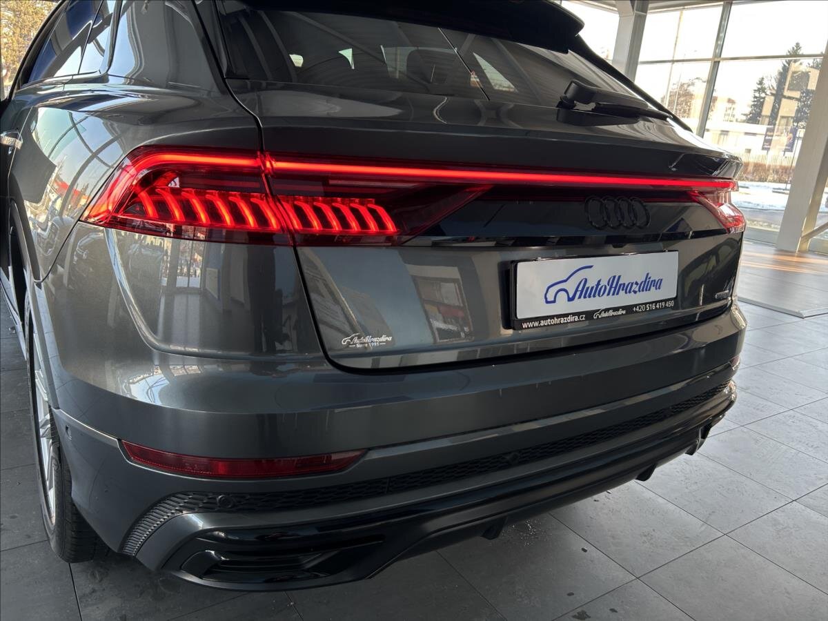 Audi Q8 SUV 3,0 l 250 kw