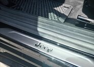 Jeep Compass SUV / Terénní 1,3 l 132 kw