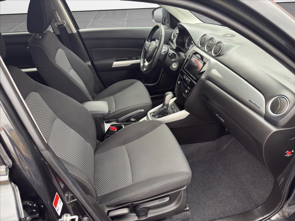 Suzuki Vitara SUV 1,6 l 88 kw