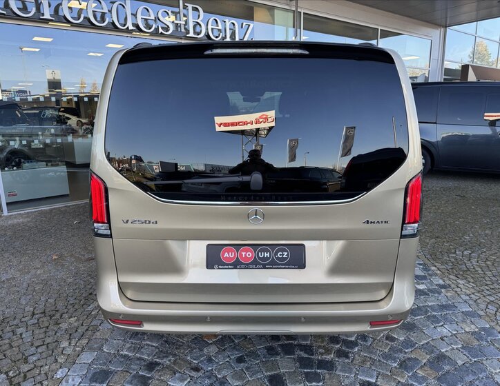 Mercedes-Benz Třídy V VAN / Minibus 2,0 l 140 kw