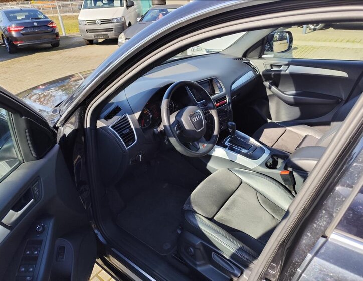 Audi Q5 Kombi 3,0 l 176 kw