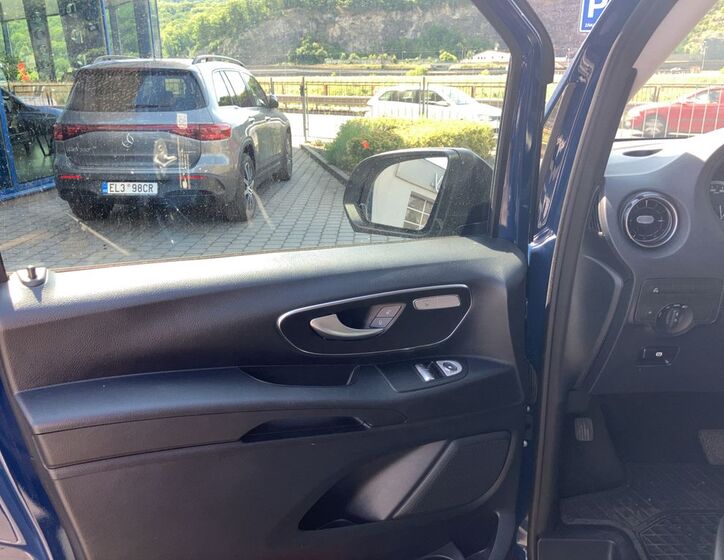 Mercedes-Benz Vito 22