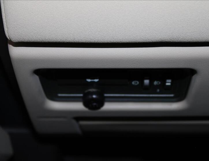 Land Rover Range Rover Evoque 25