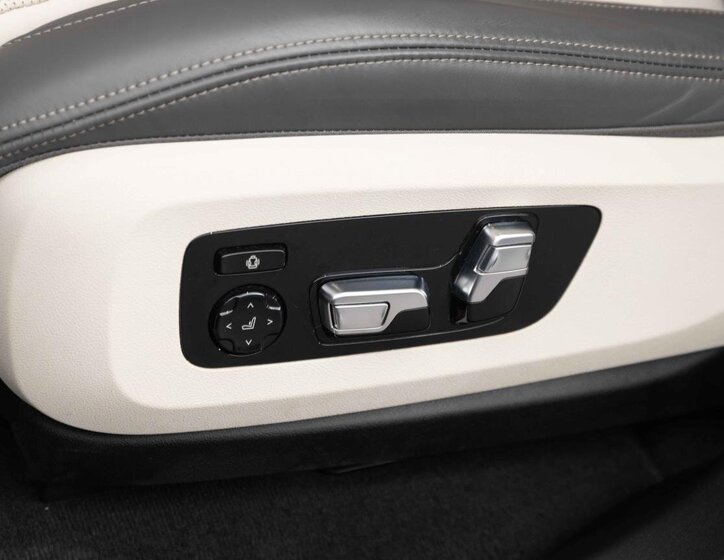 BMW X5 SUV / Terénní 3,0 l 360 kw