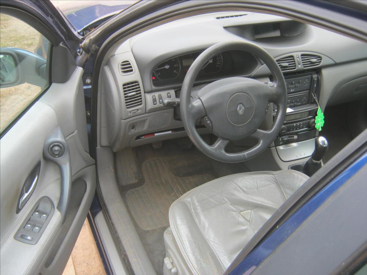 Renault Laguna Hatchback 1,8 l 86 kw