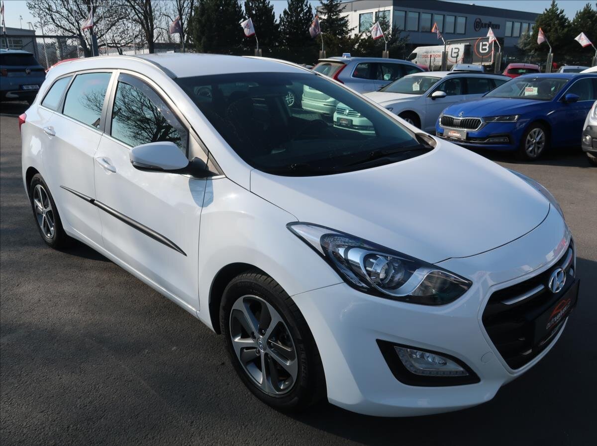 Hyundai i30 Kombi 1,6 l 88 kw