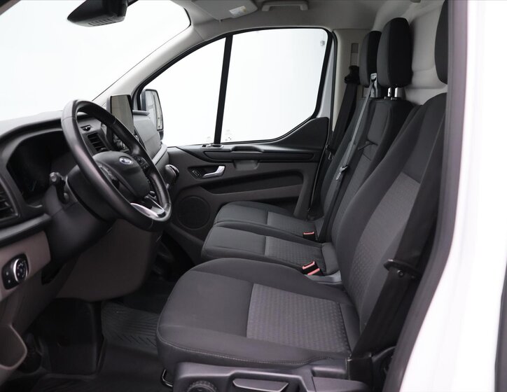Ford Transit Custom Skříň 2,0 l 77 kw
