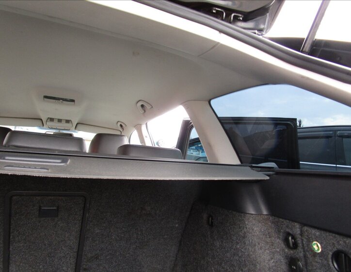 Škoda Octavia Kombi 2,0 l 103 kw