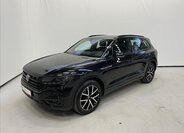 Volkswagen Touareg 1
