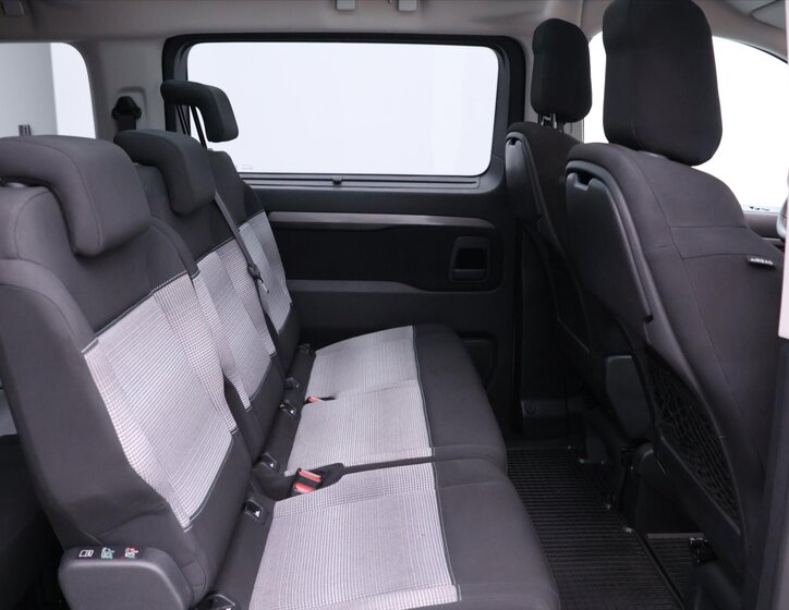 Citroën SpaceTourer Kombi 2,0 l 130 kw