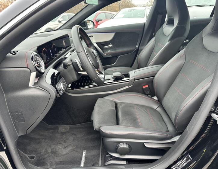 Mercedes-Benz CLA 10