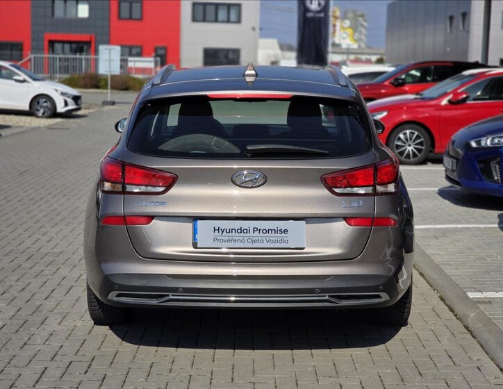Hyundai i30 Kombi 1,6 l 85 kw
