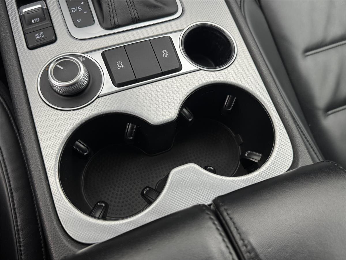 Volkswagen Touareg SUV 3,0 l 193 kw