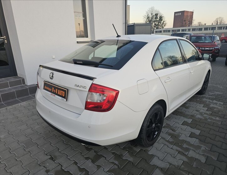 Škoda Rapid Sedan / Limuzína 1,2 l 81 kw