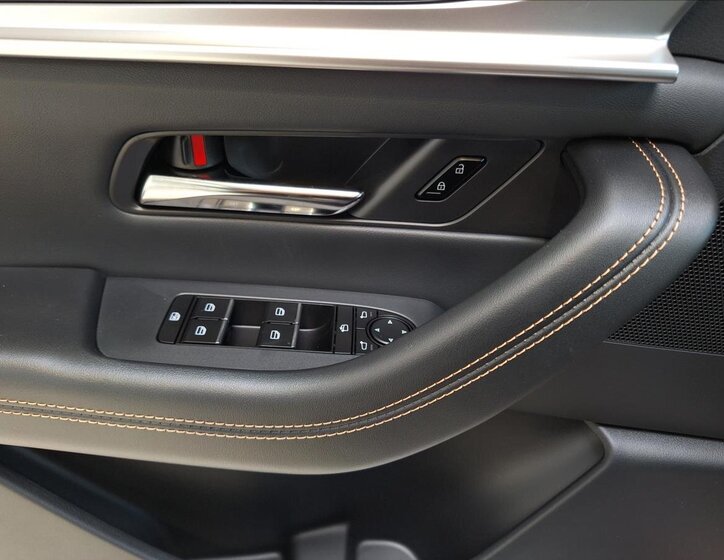 Mazda CX-60 SUV / Terénní 3,3 l 187 kw