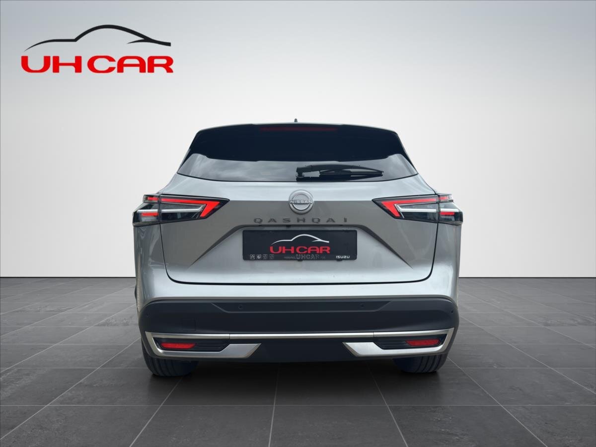 Nissan Qashqai SUV / Terénní 1,3 l 116 kw