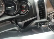 Porsche Cayenne Kombi 3,0 l 180 kw