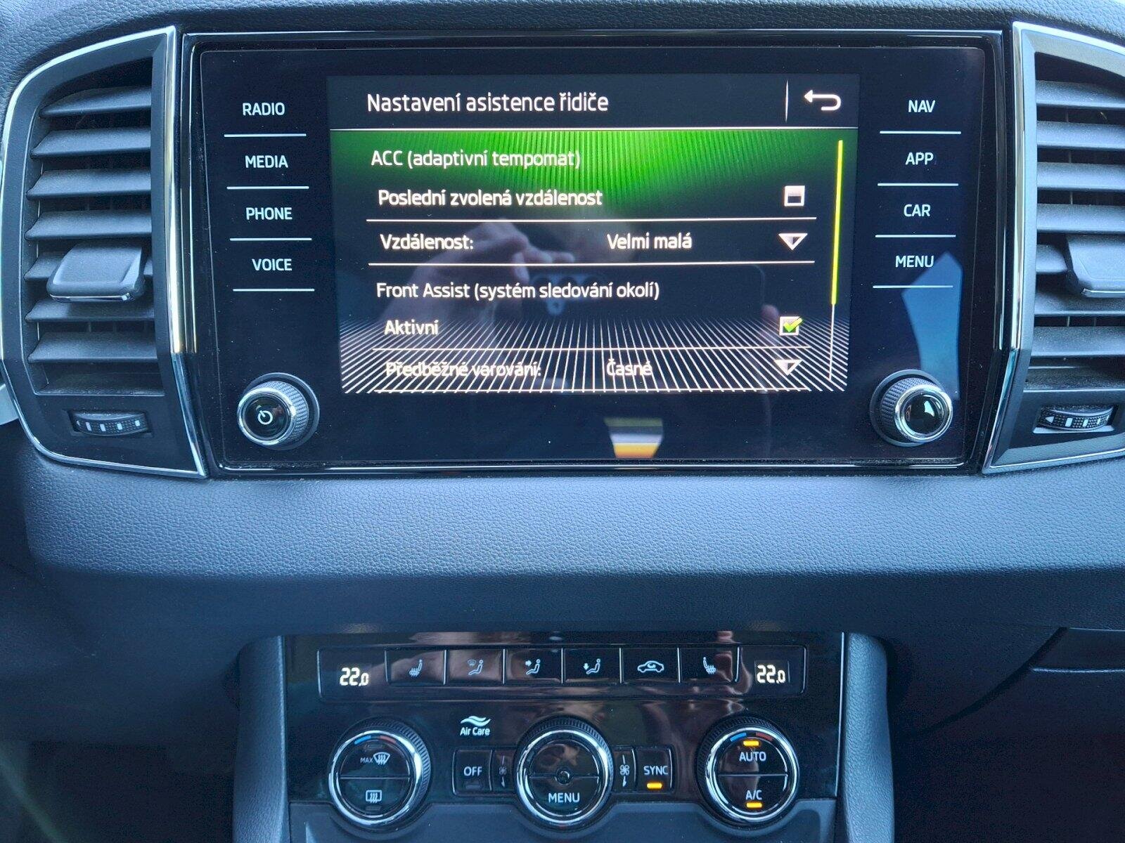 Škoda Karoq SUV / Terénní 1,5 l 110 kw