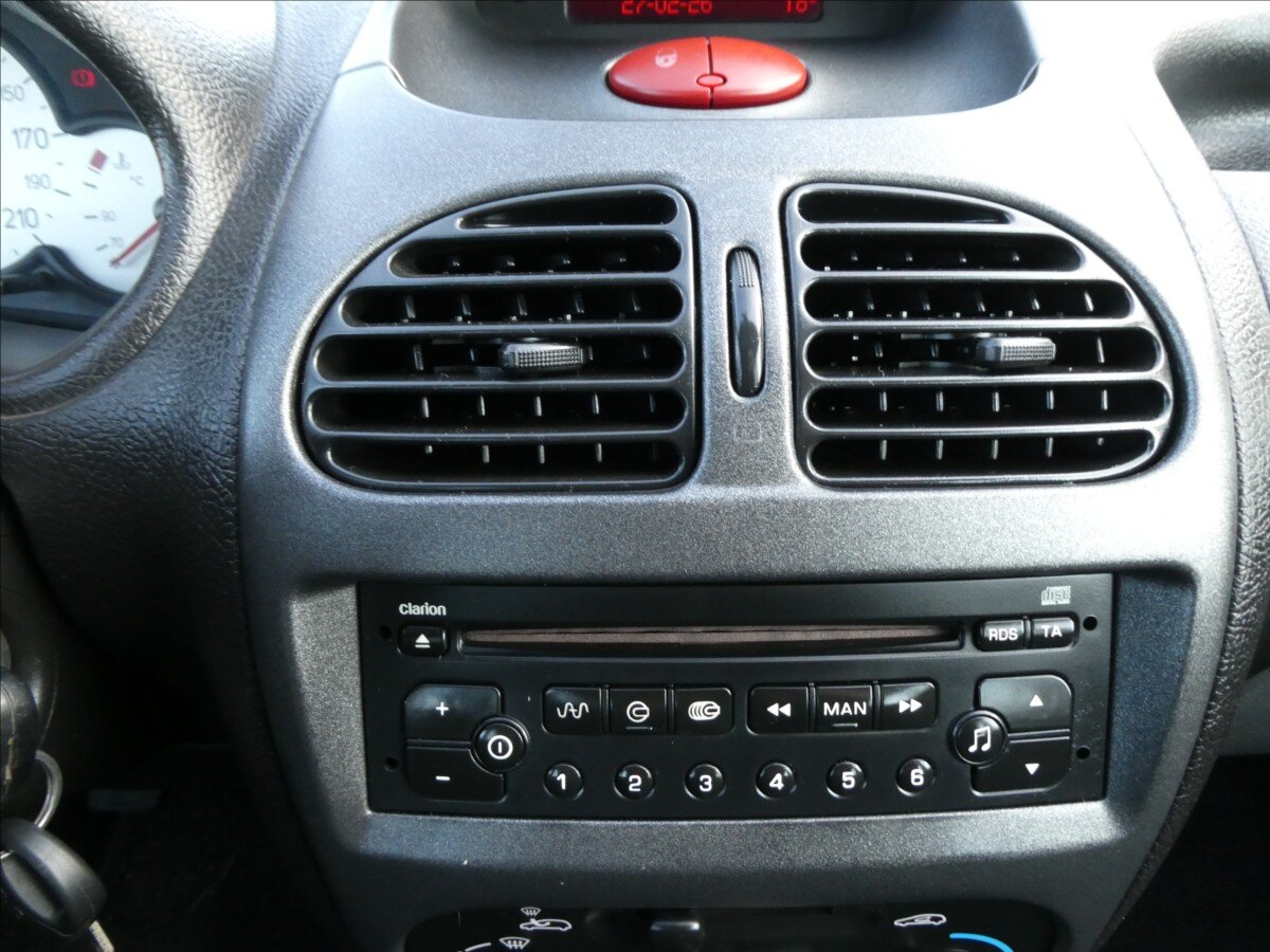 Peugeot 206 Hatchback 1,6 l 80 kw