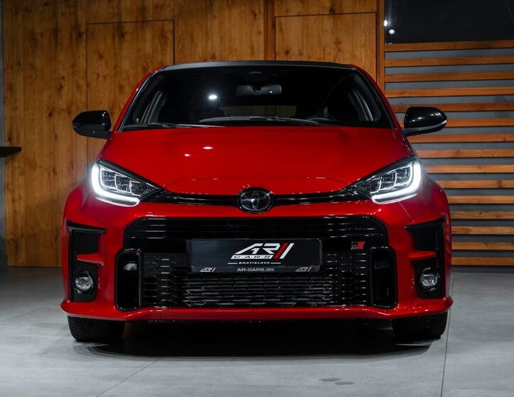 Toyota Yaris Hatchback 1,6 l 192 kw