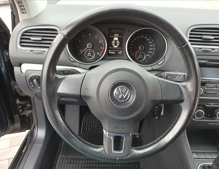 Volkswagen Golf Hatchback 1,2 l 77 kw