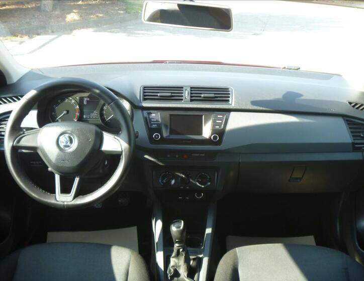 Škoda Fabia 15