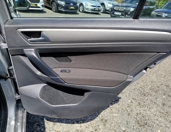 Volkswagen Golf Sportsvan MPV 2,0 l 110 kw